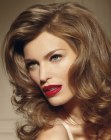 lange Frisur mit Locken